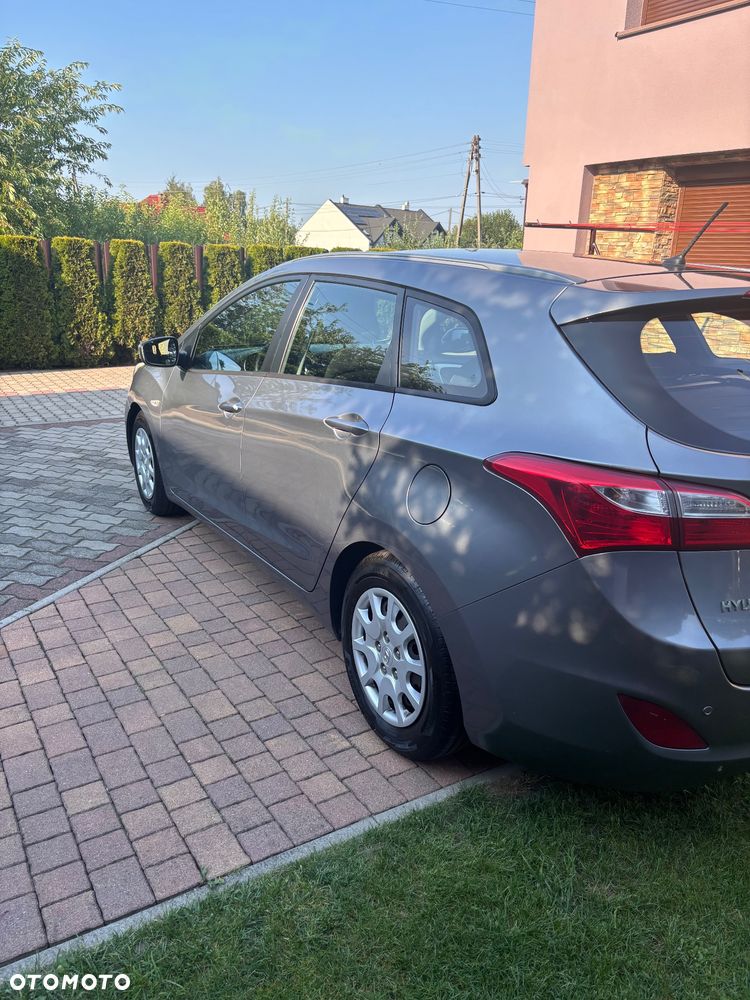 Hyundai i30 1.6 GDI Comfort - 1