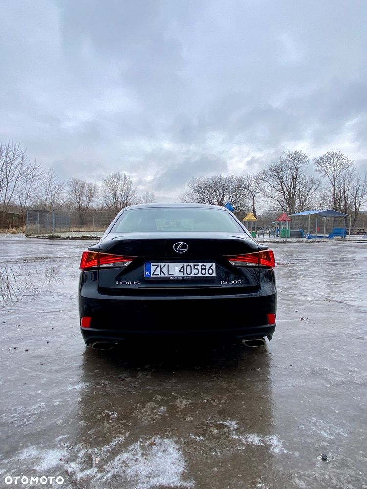 Lexus IS 200t / 300 Elegance - 9