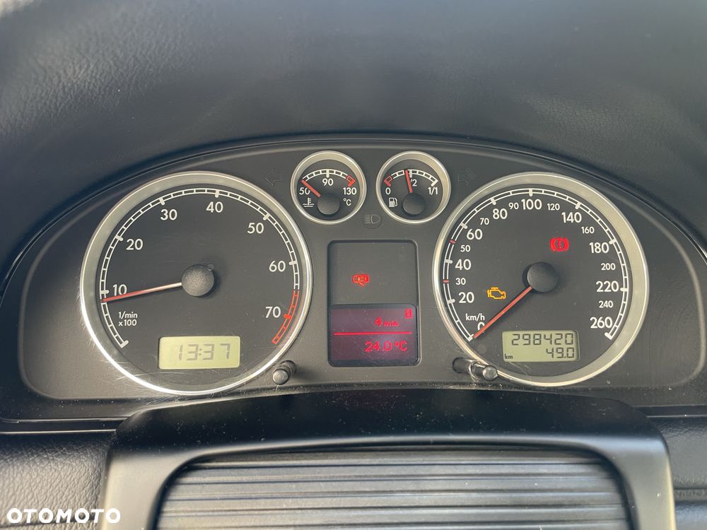 Volkswagen Passat - 8