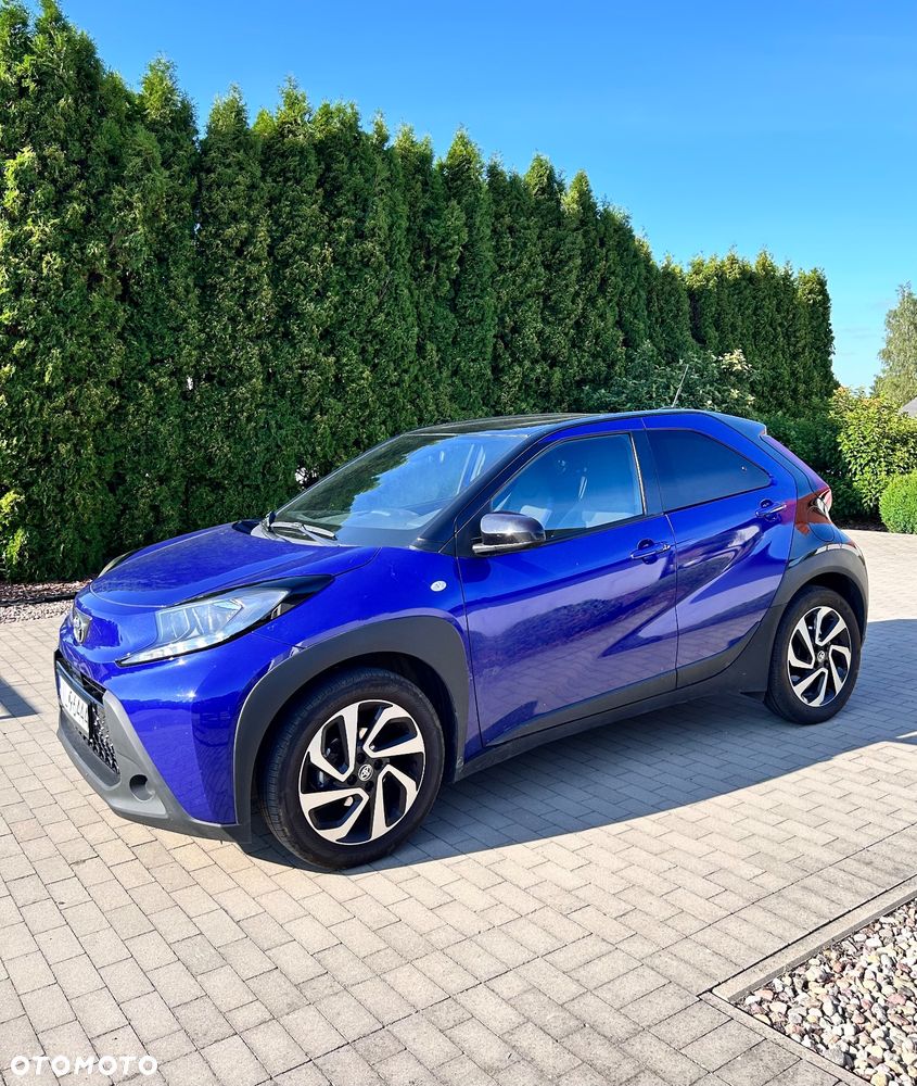 Toyota Aygo X Business Edition - 1