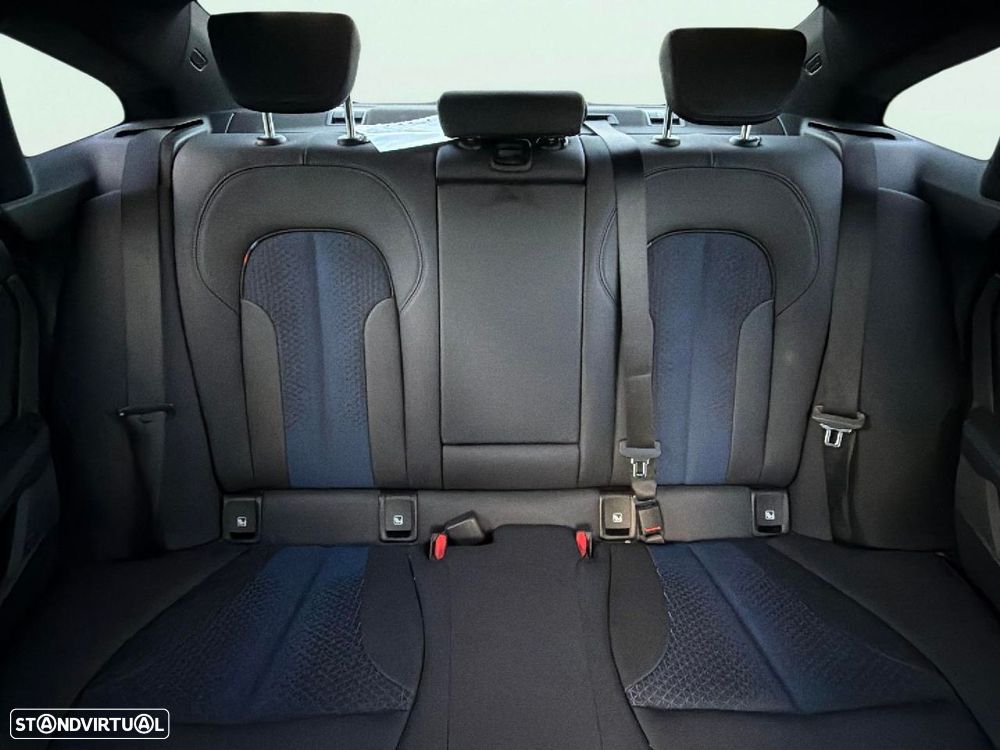 BMW 216 Gran Coupé - 13