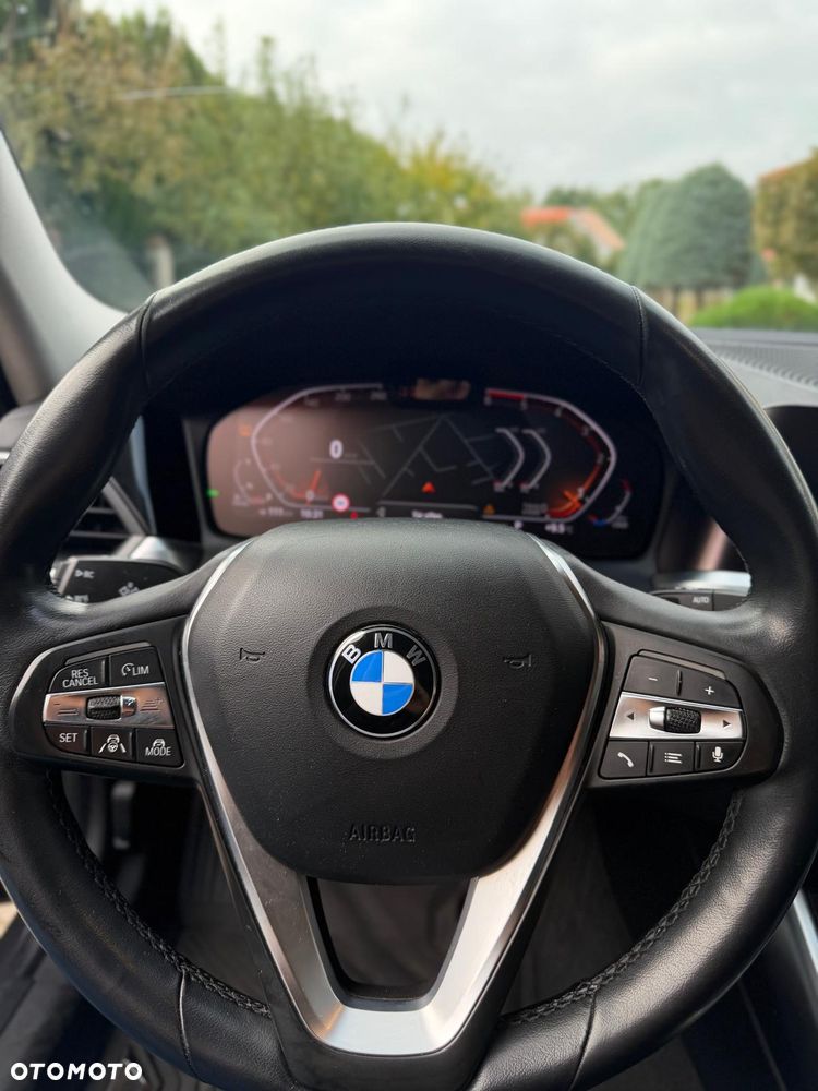 BMW Seria 3 320d Luxury Line - 6
