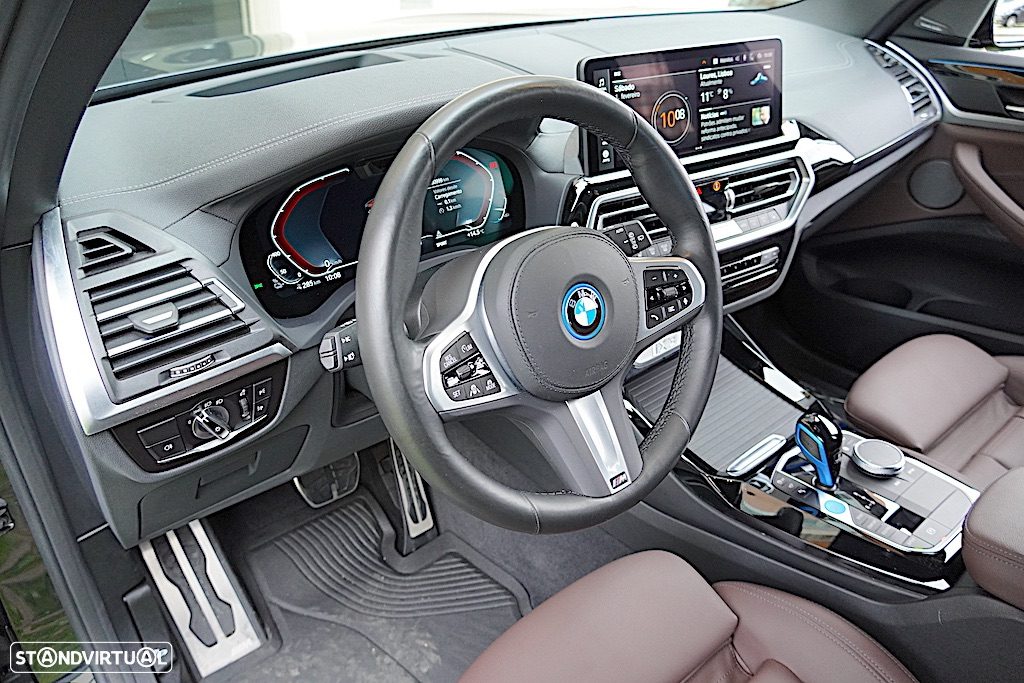 BMW iX3 M Sport Inspiring - 30