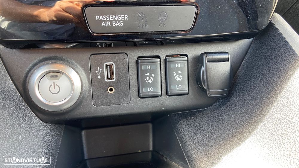 Nissan Leaf Tekna Two Tone - 17
