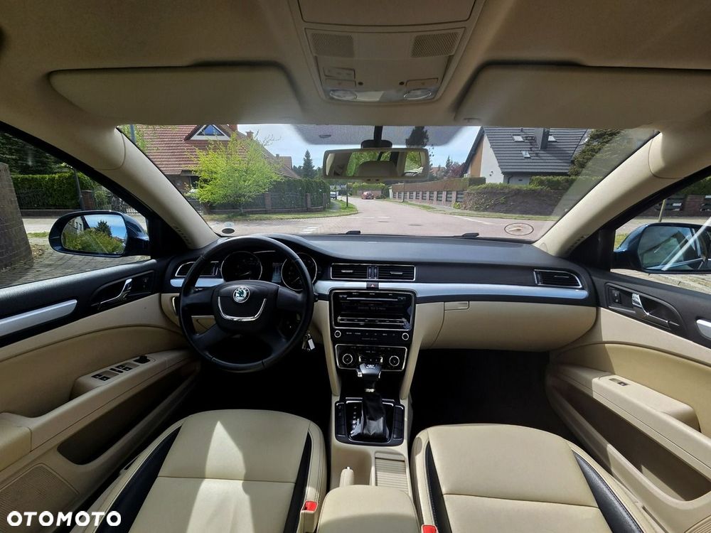 Skoda Superb 3.6 V6 4x4 DSG Elegance - 14