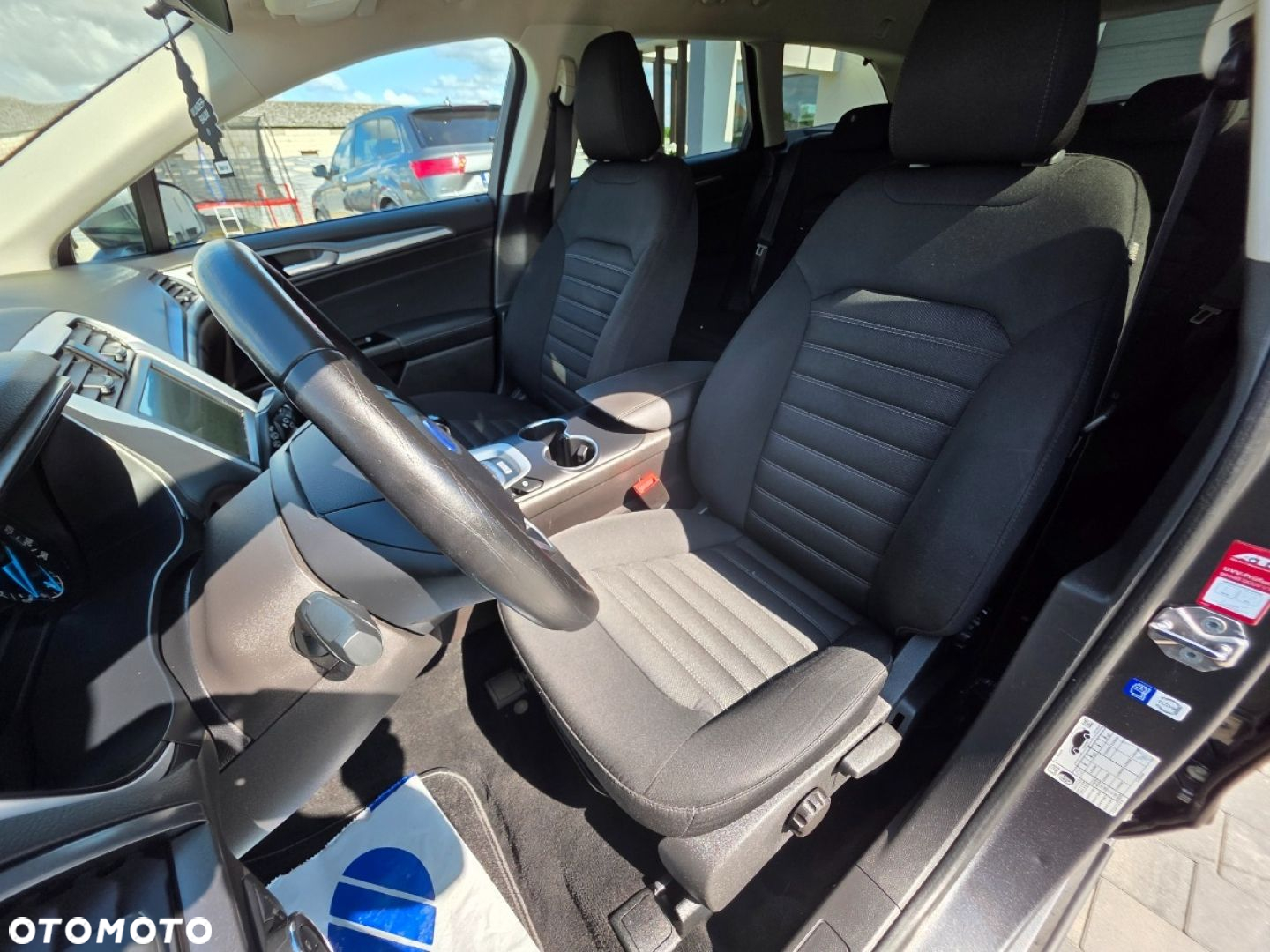 Ford Mondeo - 17