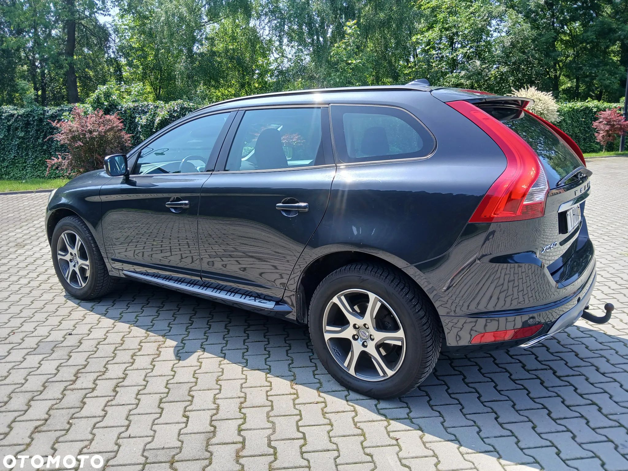 Volvo XC 60 D4 Drive-E Momentum - 1