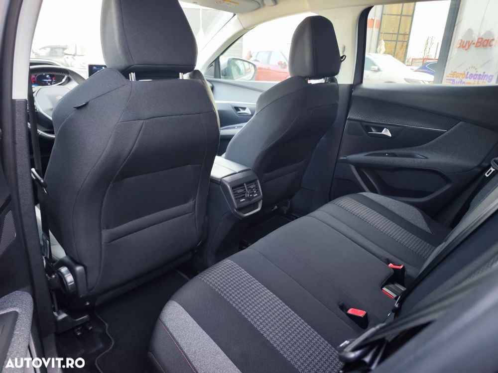 Peugeot 3008 1.2 PureTech Turbo S&S EAT8 Active - 13