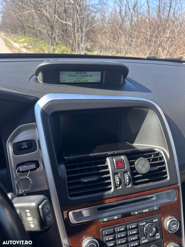 Volvo XC 60 D5 AWD A6 Basic - 9