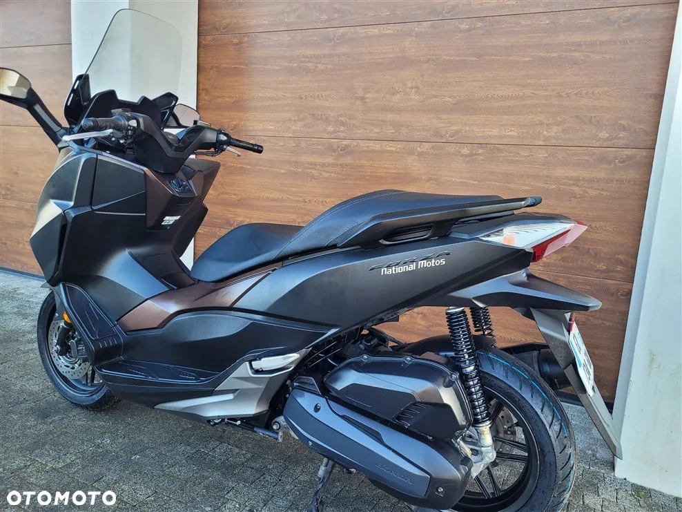Honda NSS - 9