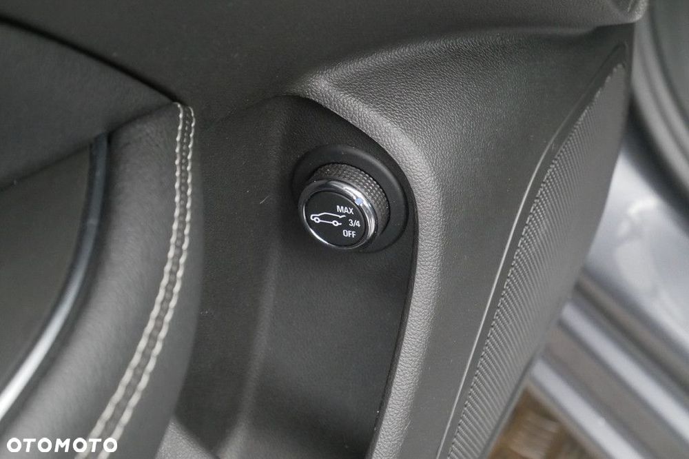 Opel Insignia - 18