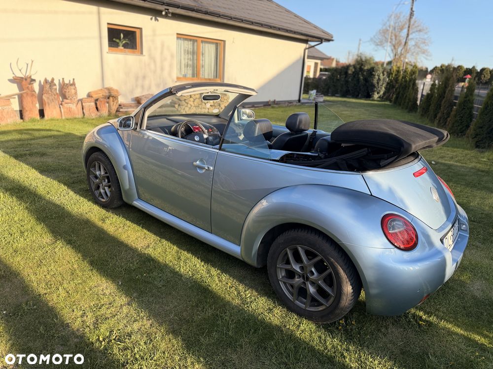 Volkswagen New Beetle - 3