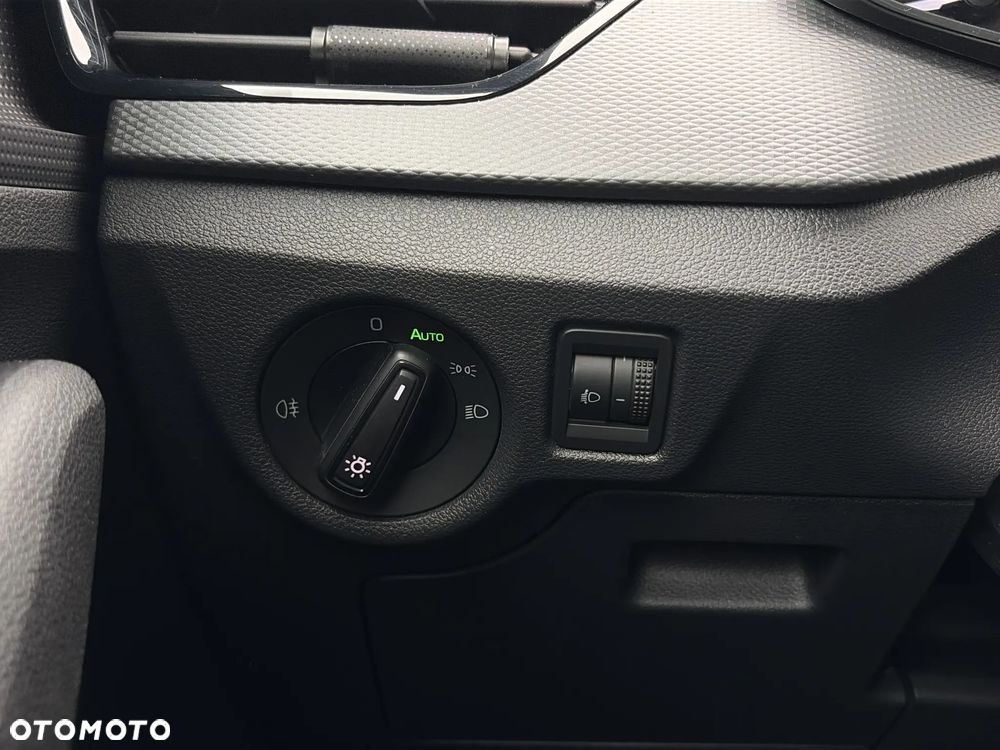 Skoda Kamiq 1.0 TSI Ambition DSG - 24