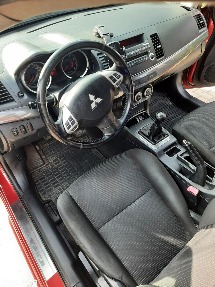 Mitsubishi Lancer 1.8 Invite - 18