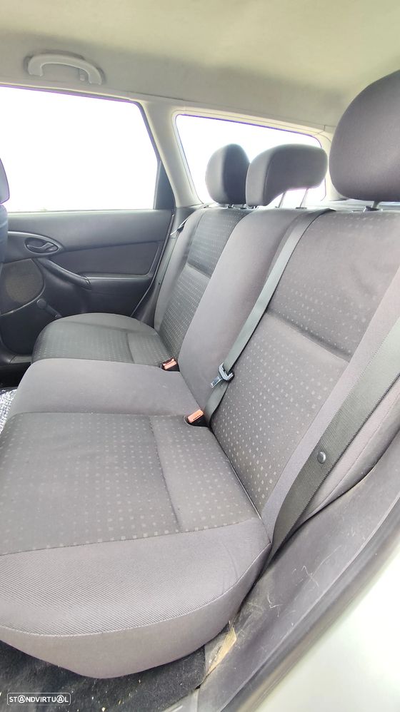 Ford Focus SW 1.8 TDCi Ghia - 7