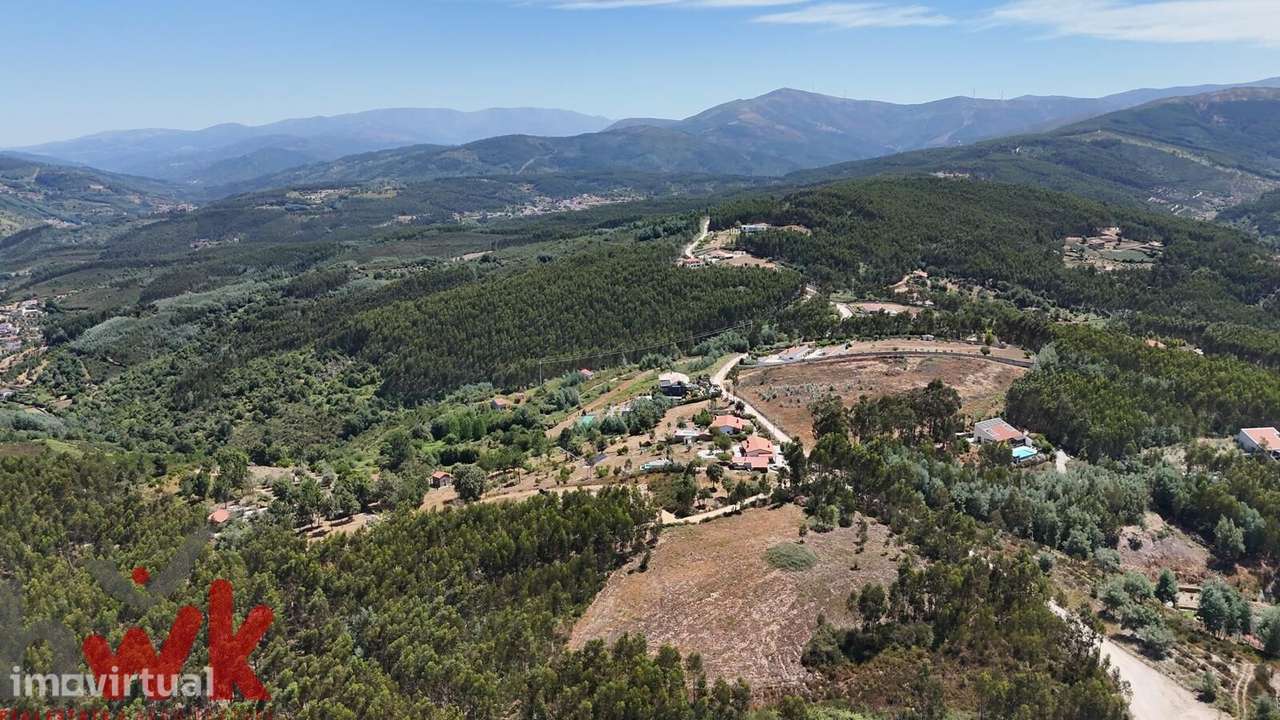 Excelente propriedade c/ 1.3Ha, vistas fabulosas - Grande imagem: 4/9