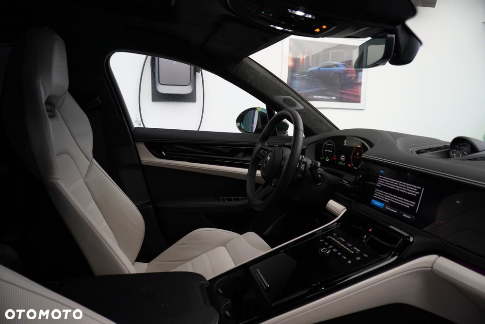 Porsche Panamera - 31