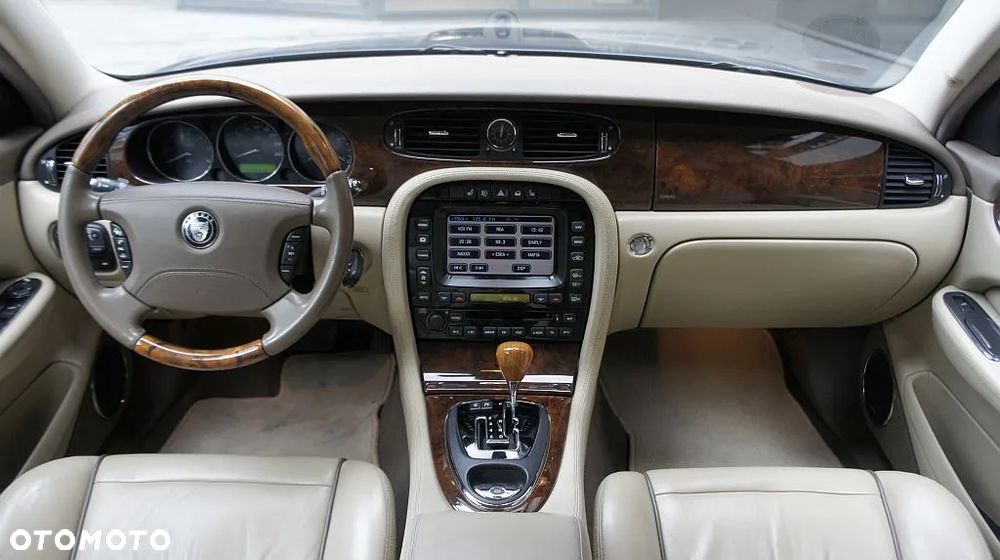 Jaguar XJ XJ6 2.7 D Sovereign - 17