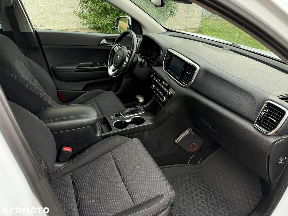 Kia Sportage - 10