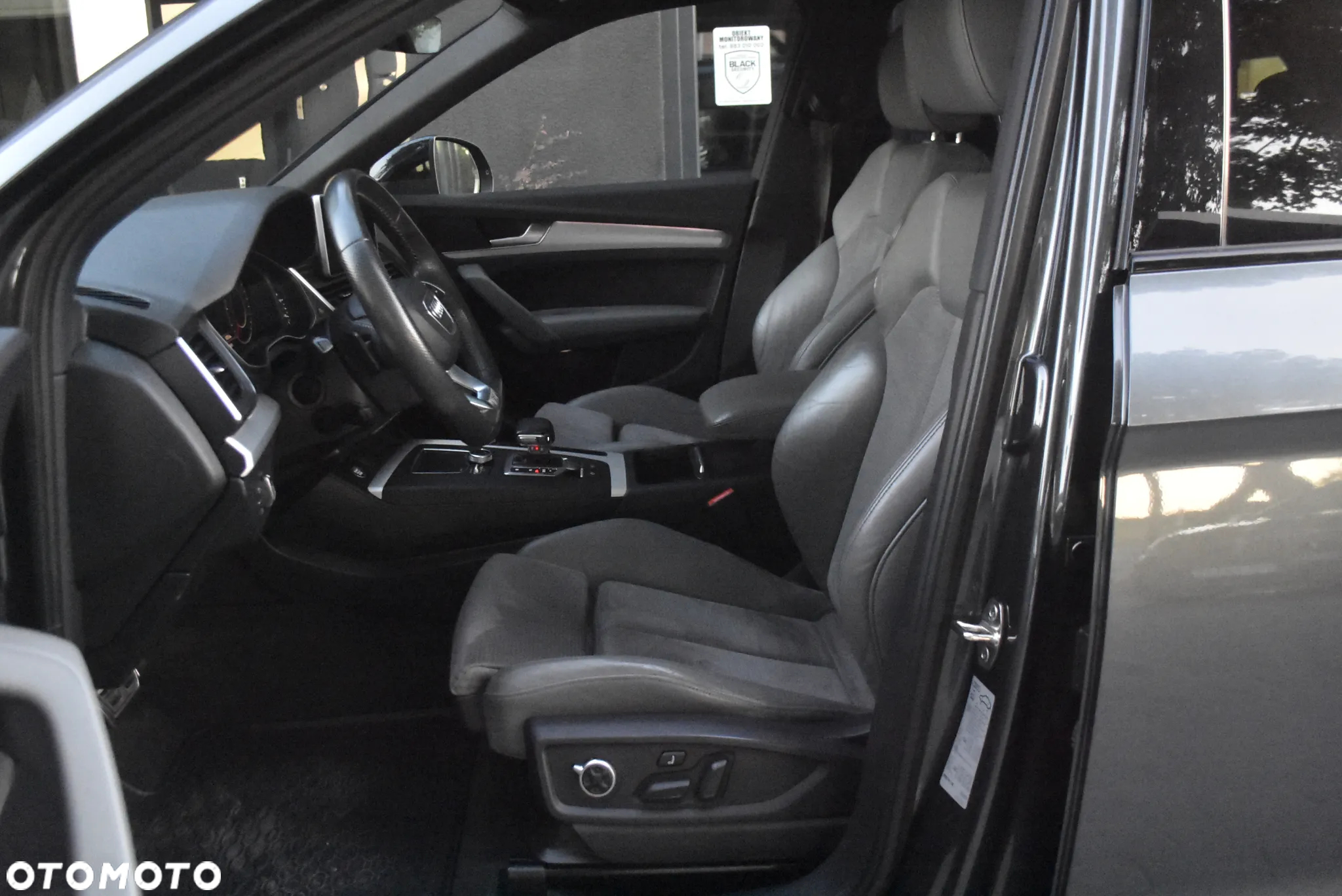 Audi Q5 2.0 TDI Quattro Design S tronic - 8