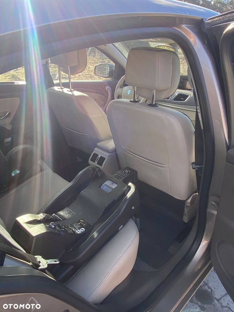 Renault Fluence 1.6 dCi Privilege - 12