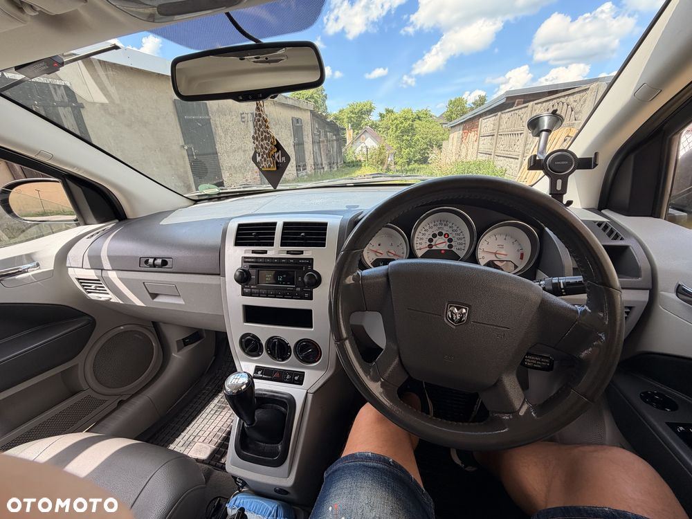 Dodge Caliber - 3