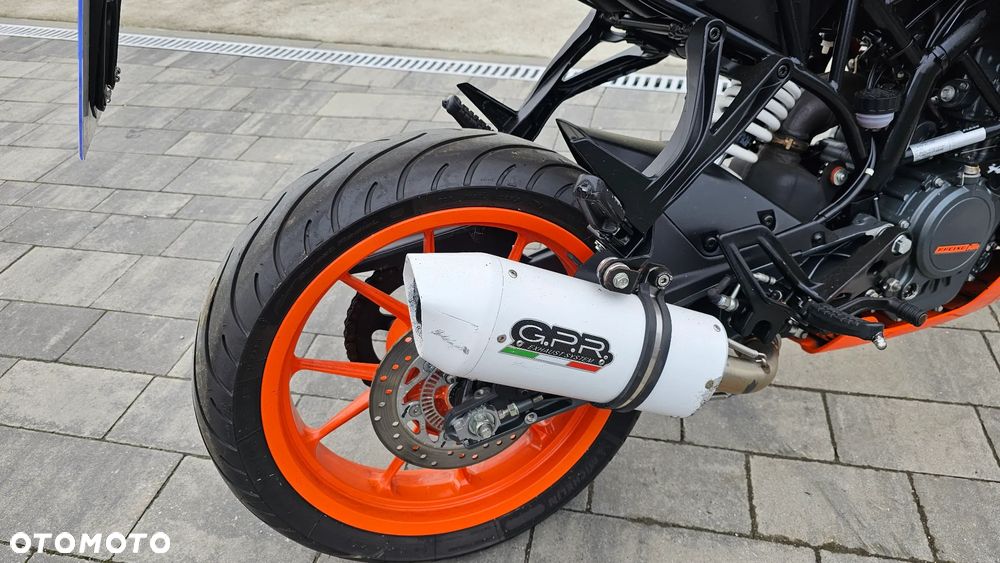 KTM RC 125 - 8