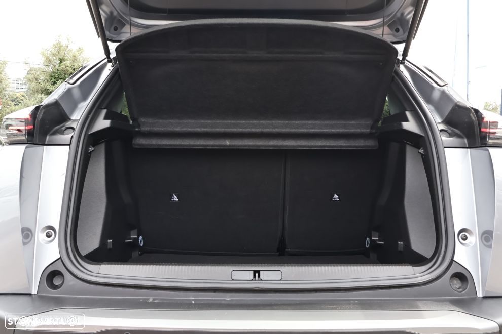 Peugeot 2008 1.2 Hybrid Allure e-DCS6 - 19