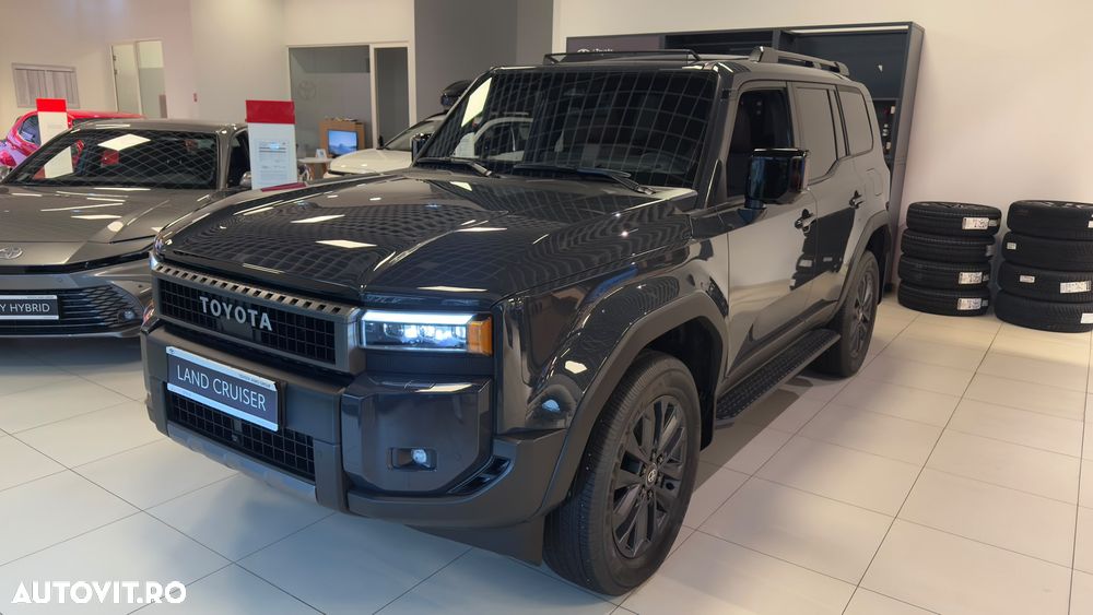 Toyota Land Cruiser - 2