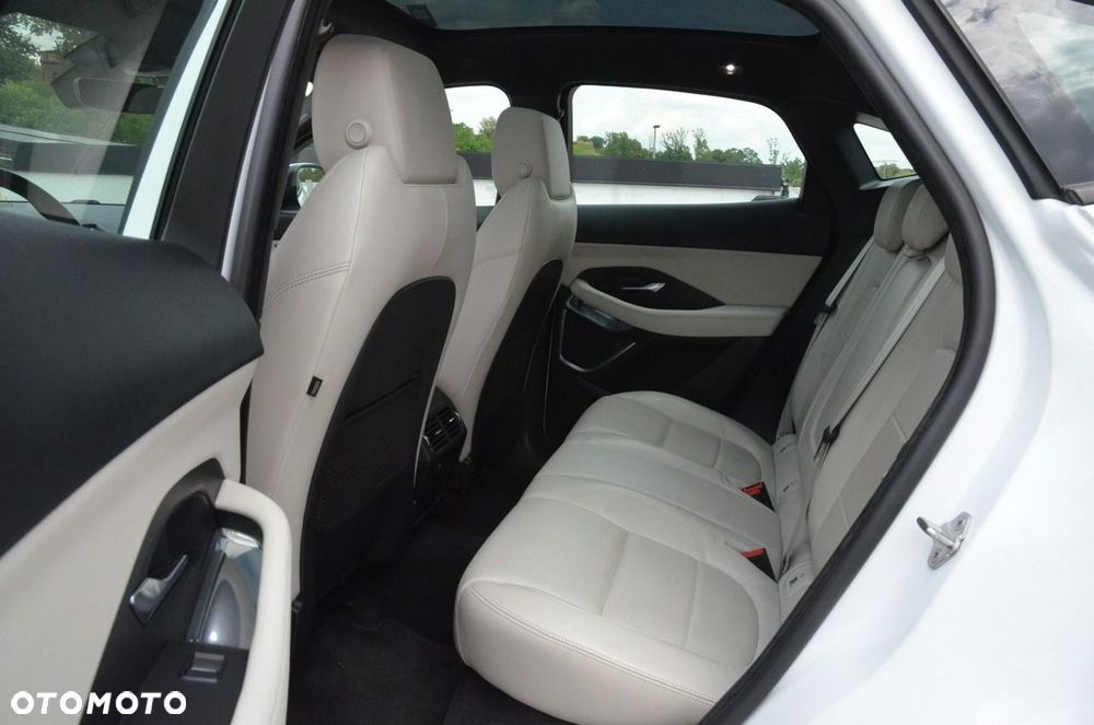 Jaguar E-Pace 2.0 i4P AWD R-Dynamic SE - 34