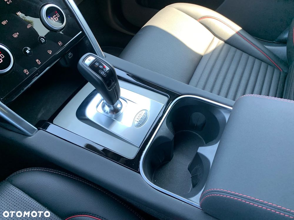 Land Rover Discovery Sport 1.5 P300e PHEV R-Dynamic SE - 16