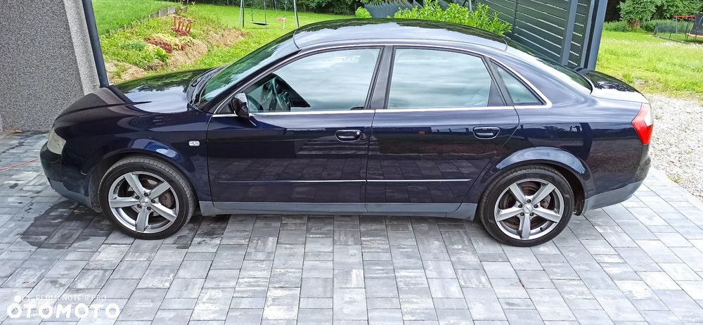 Audi A4 - 1