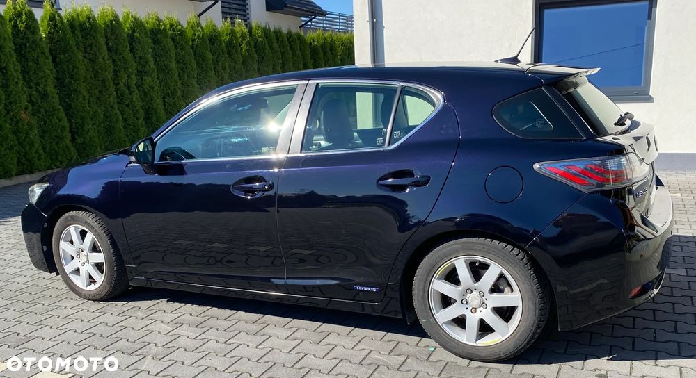 Lexus CT - 19