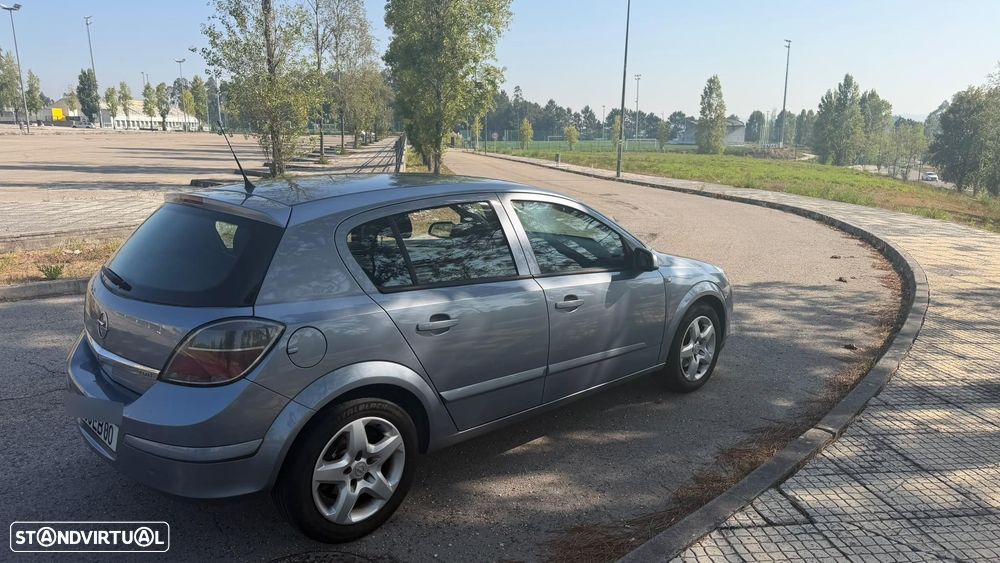 Opel Astra 1.3 CDTI Cosmo - 3