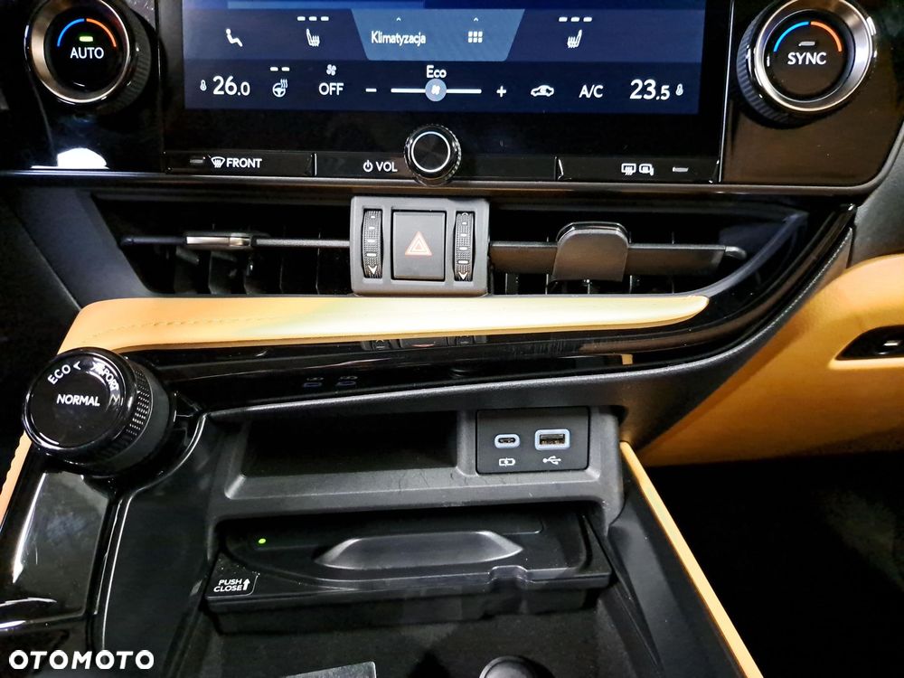 Lexus NX 350h Prestige AWD - 28