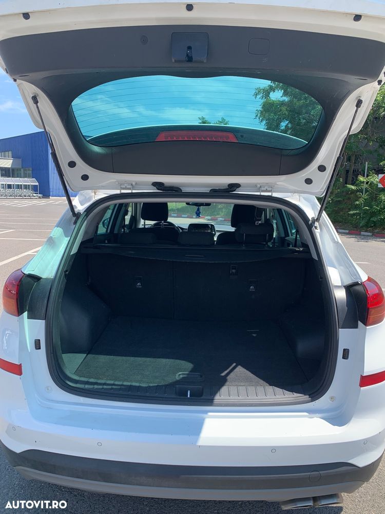 Hyundai Tucson 1.6 T-GDi 4WD 7DCT Premium - 4