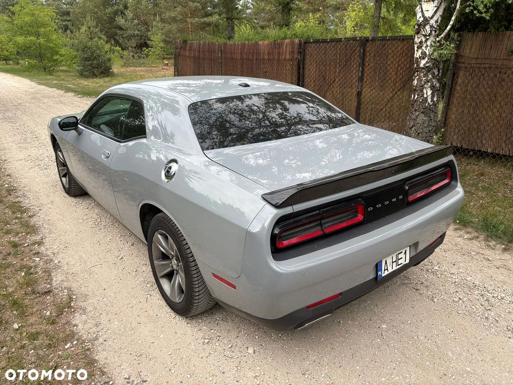 Dodge Challenger 3.6 SXT - 2