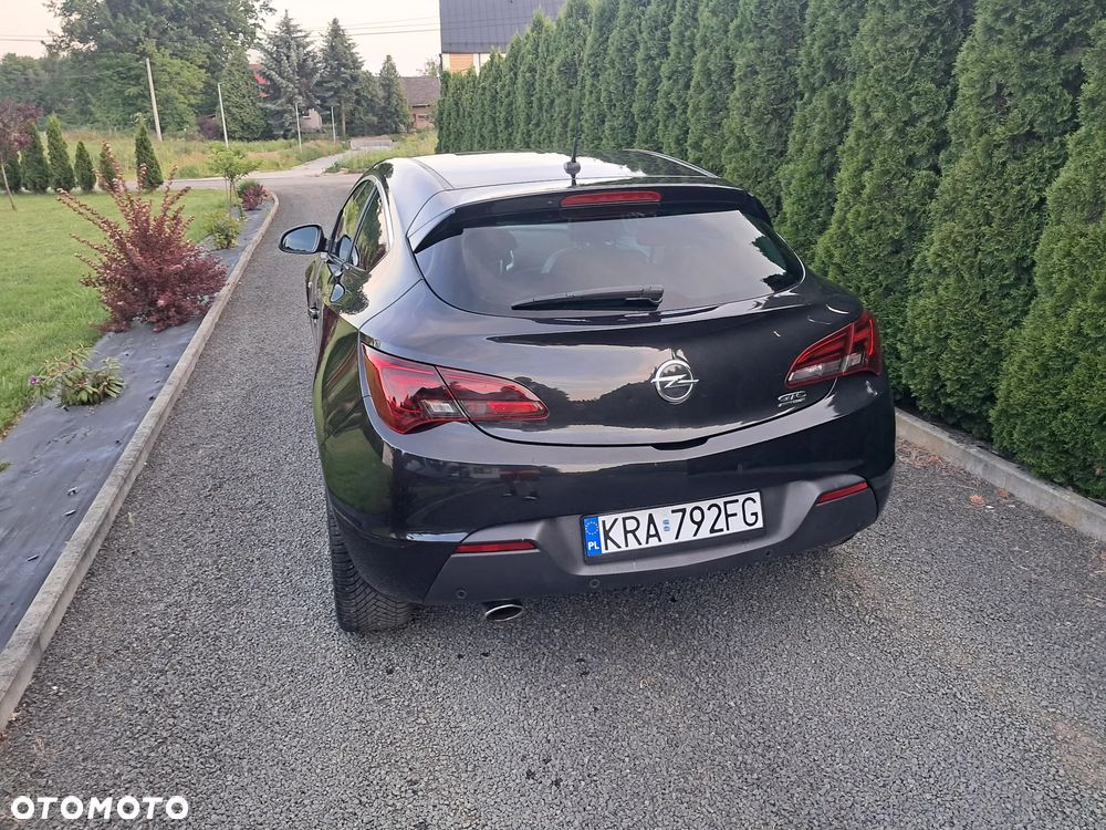 Opel Astra 1.6 Turbo Edition - 4