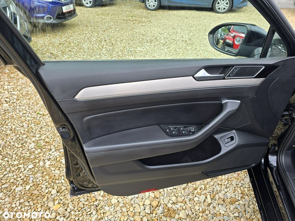 Volkswagen Passat 2.0 TDI BMT Highline - 23