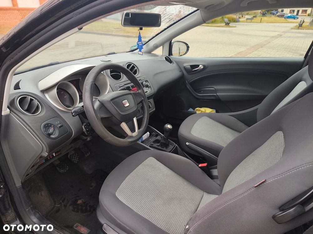 Seat Ibiza SC 1.4 16V Style - 12