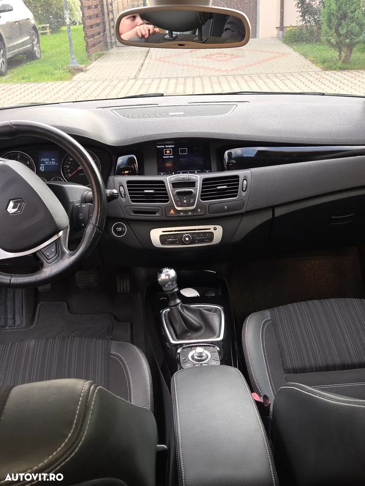 Renault Laguna ENERGY dCi 130 FAP Start & Stop Bose Edition - 4