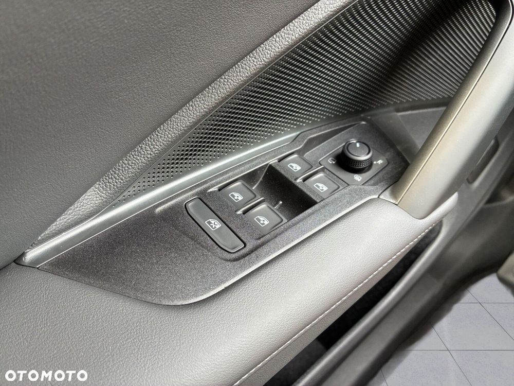 Volkswagen Tiguan - 23
