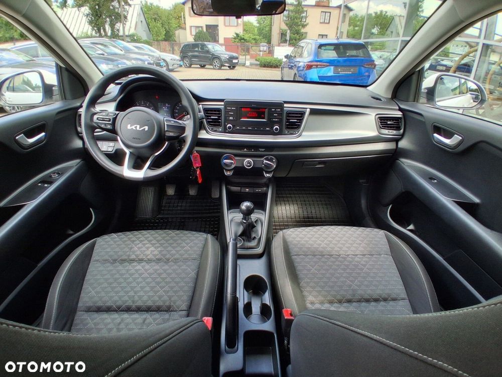 Kia Rio - 7