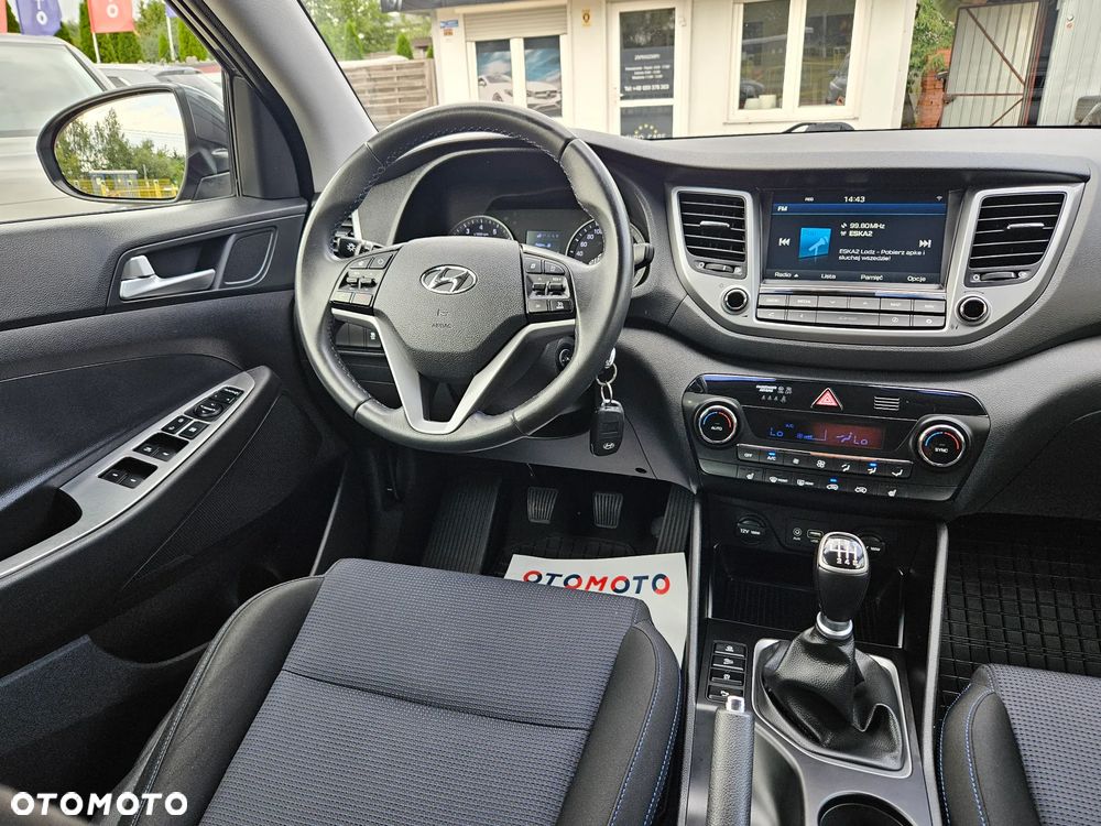 Hyundai Tucson 1.6 GDI BlueDrive Style 2WD - 25