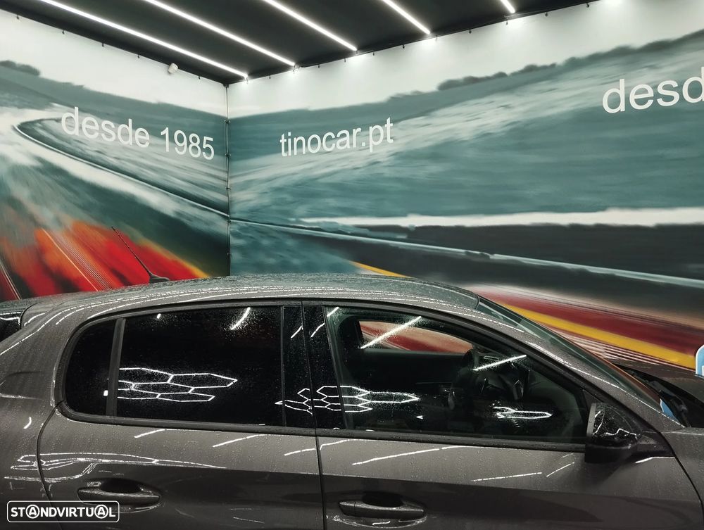 Peugeot 208 1.2 PureTech Allure Pack EAT8 - 11