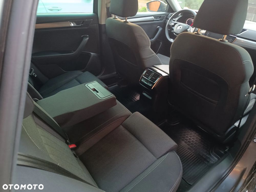 Skoda Superb 1.5 TSI Style DSG - 40
