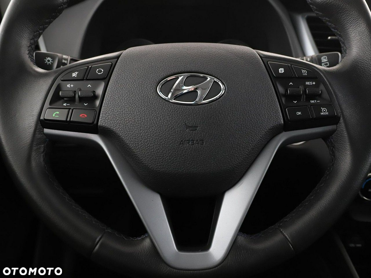 Hyundai Tucson 1.7 CRDI BlueDrive Style 2WD - 21