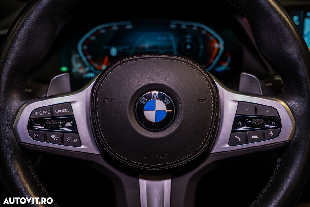 BMW X6 xDrive40i AT MHEV - 27