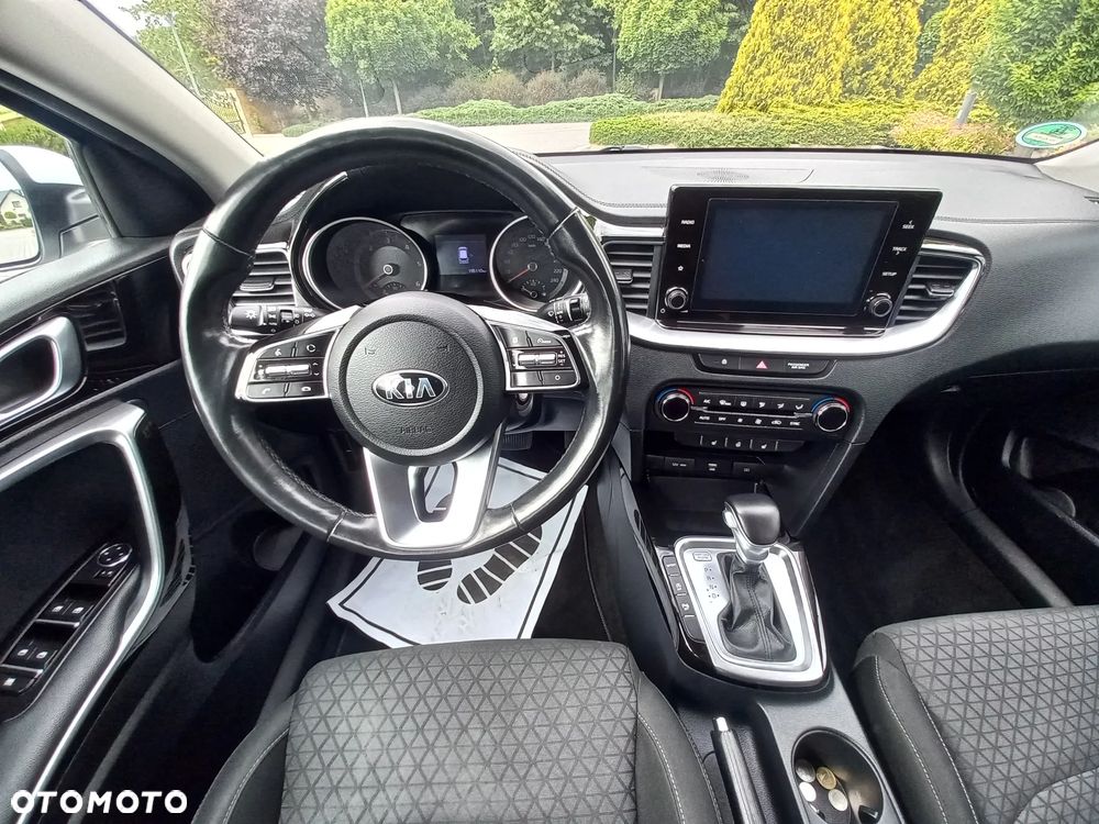 Kia Ceed 1.6 CRDi DCT Spirit - 22