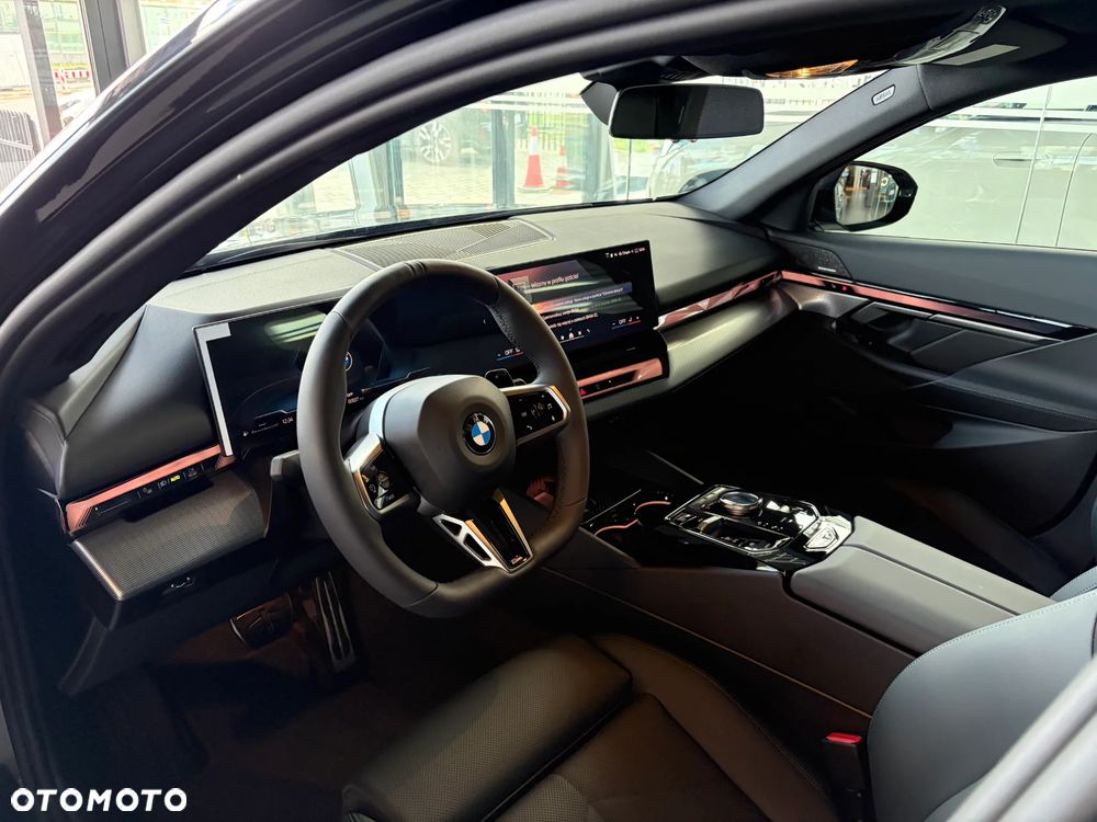 BMW Seria 5 520i mHEV M Sport - 13